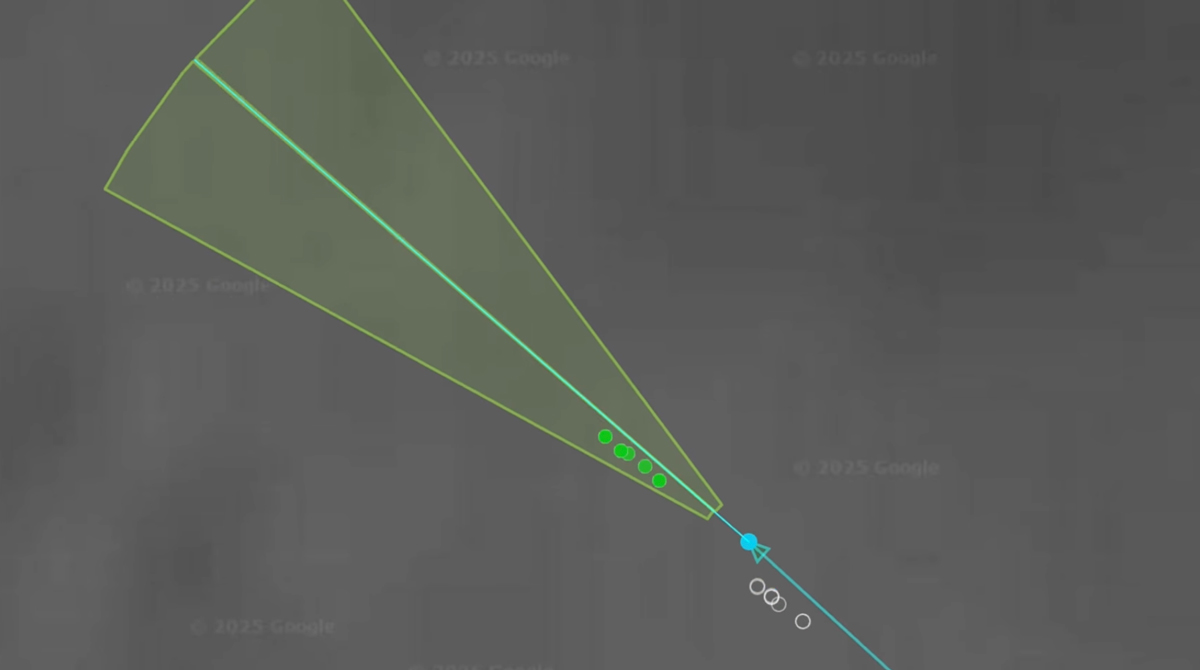polygon showing location targeting radius and device tracking path